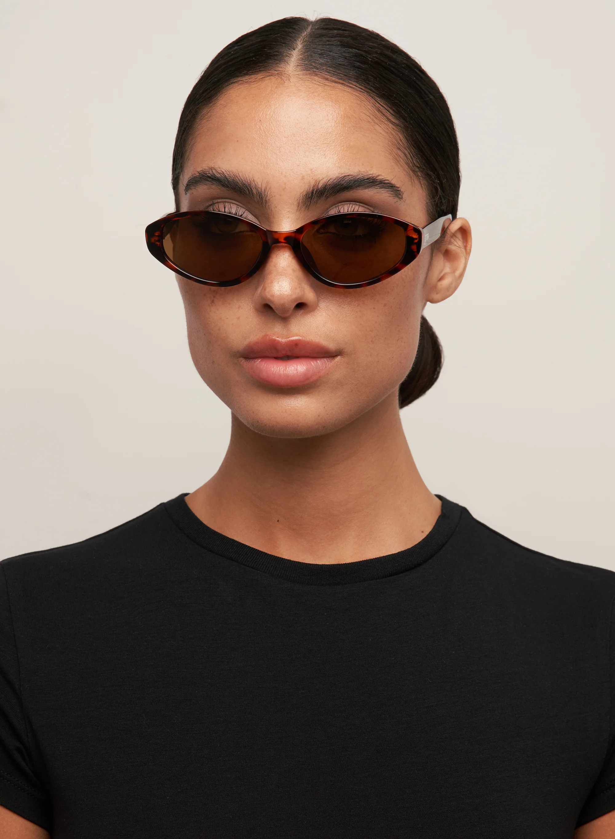 Ivy - Tortoiseshell - Image 2